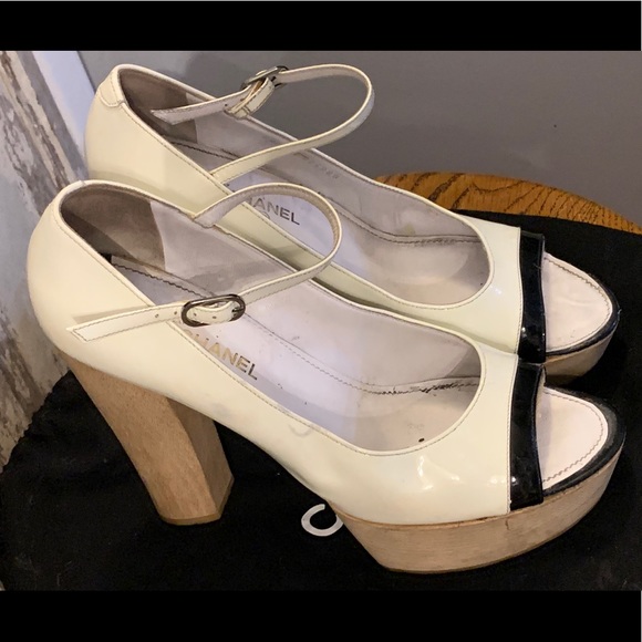 Chanel peep toe platforms sz 41 - Picture 5 of 16